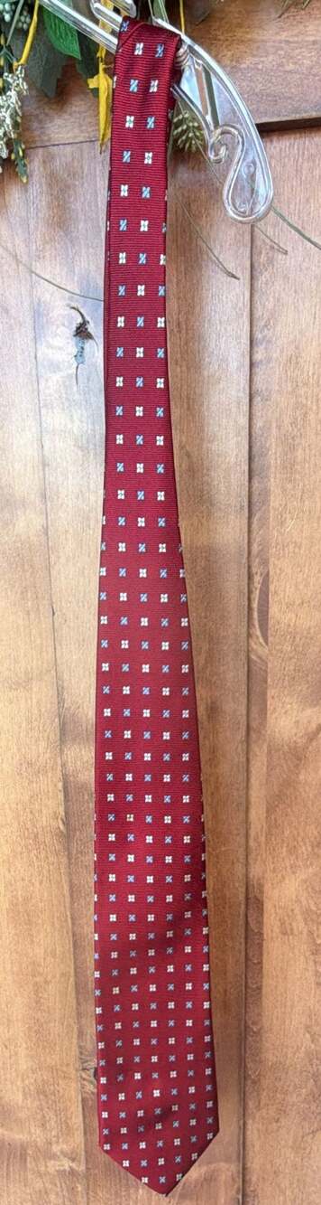 Brooks Brothers 346 Pure Silk Red and Blue Geometric Flower Pattern Necktie